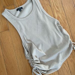 🎉 3/$10 - Scrunch Tank Top